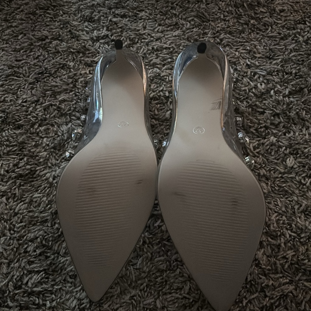 Glass Slippers 💎 - Picture 4 of 7